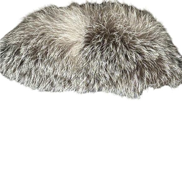 Neiman Marcus Cashmere Gray Cardigan Fox fur women's size Medium NWT - Picture 6 of 11